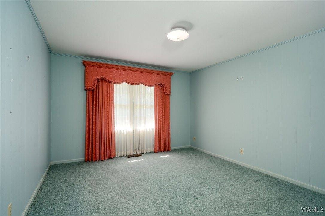 5204 Dove Creek Avenue, Northport, AL 35473