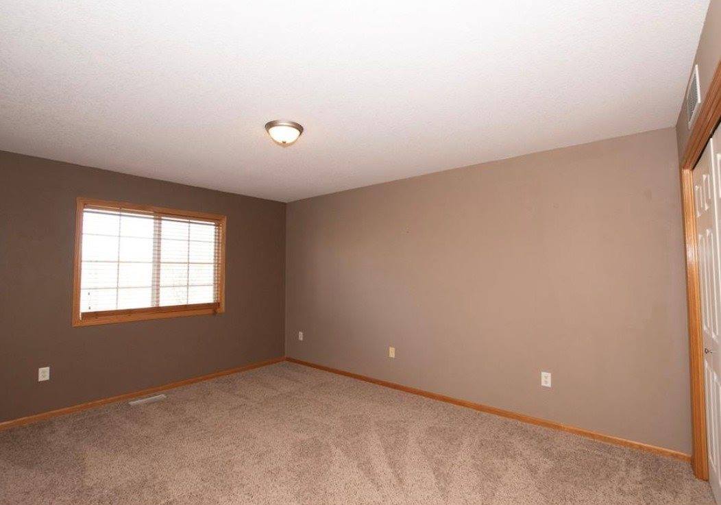 601 Orchard Hills Drive, Norwalk, IA 50211