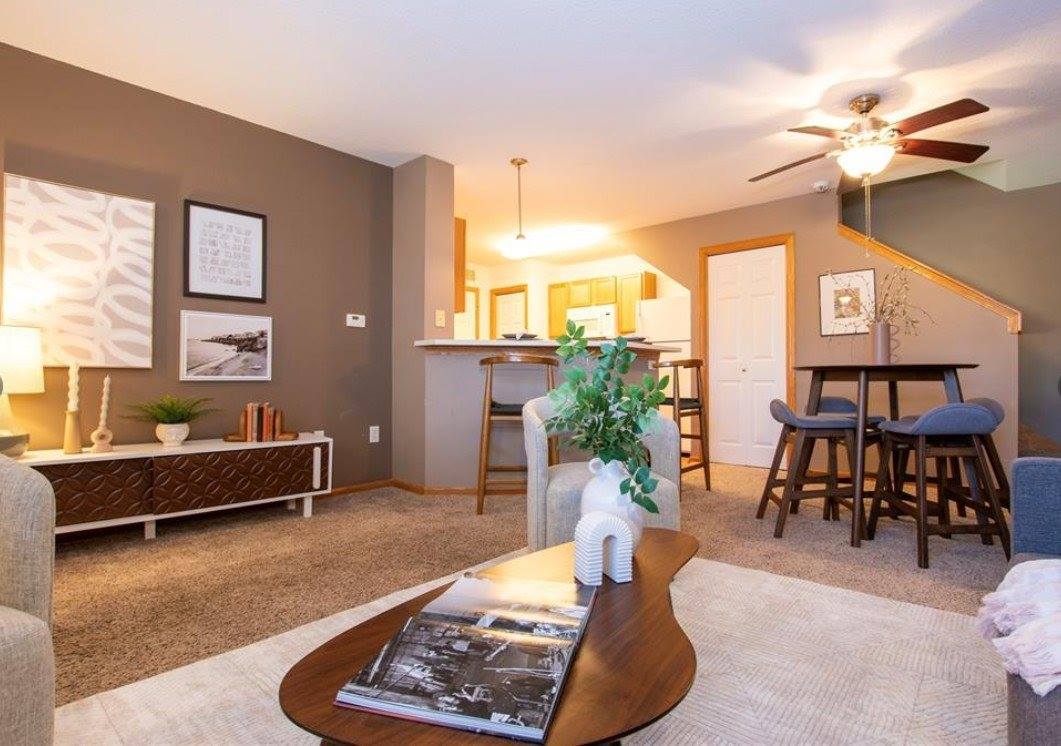 601 Orchard Hills Drive, Norwalk, IA 50211