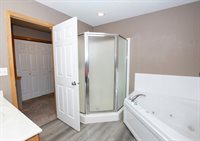 601 Orchard Hills Drive, Norwalk, IA 50211