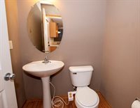 601 Orchard Hills Drive, Norwalk, IA 50211