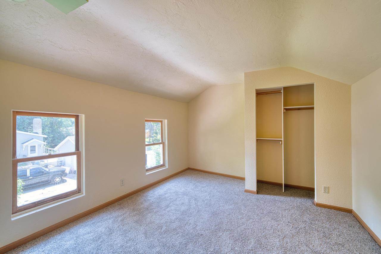 230 S Whiton St #232, Whitewater, WI 53190