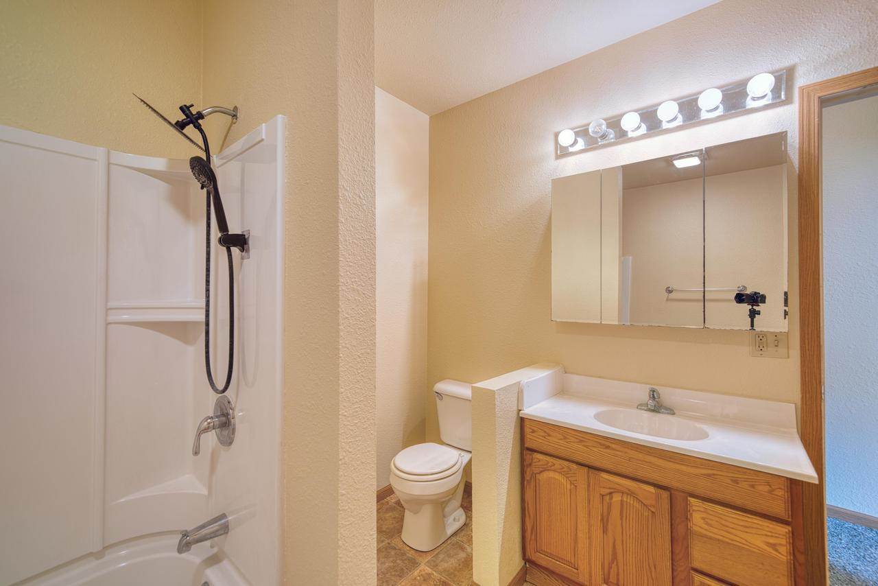 230 S Whiton St #232, Whitewater, WI 53190