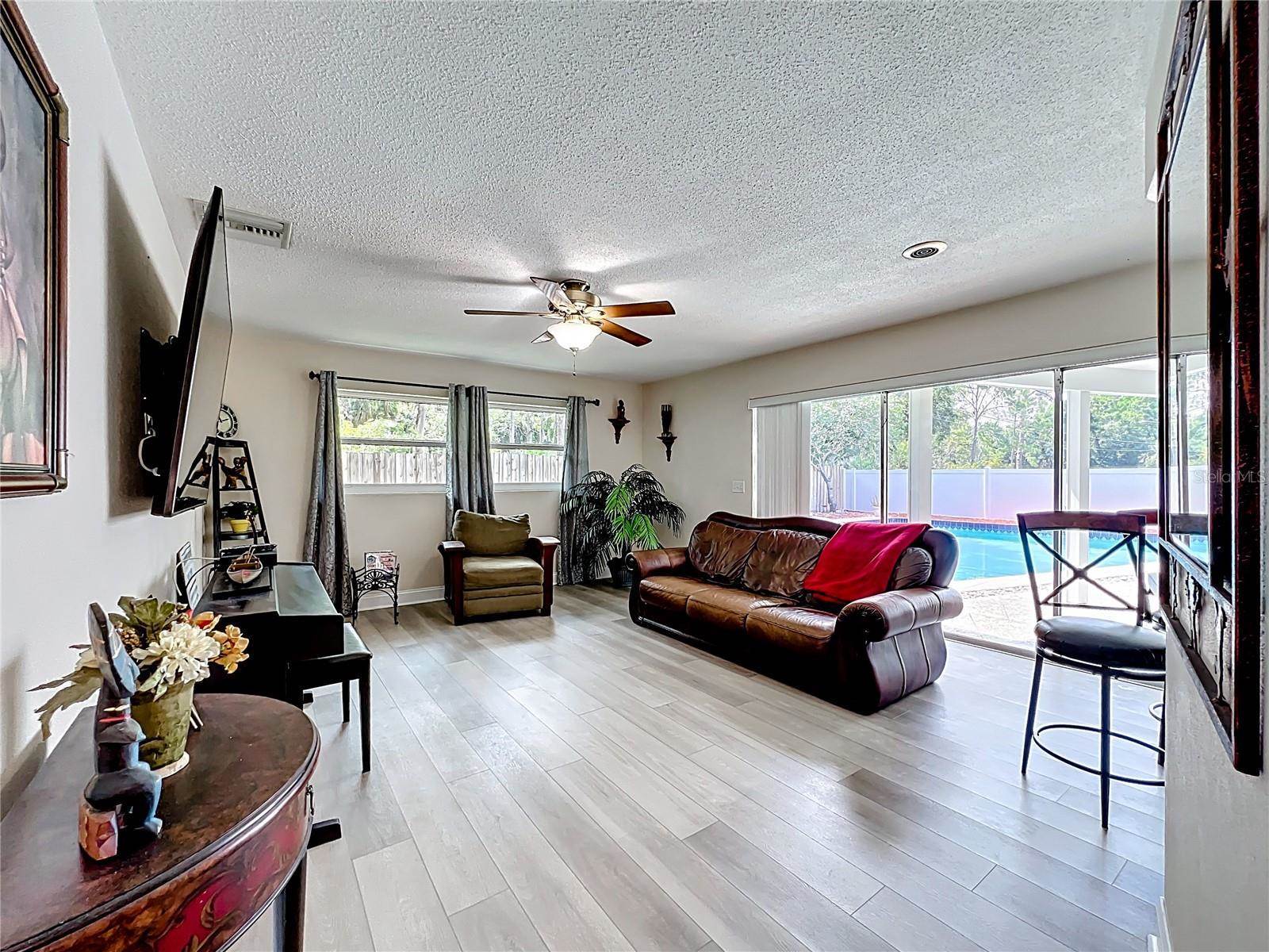 3900 38th Street S, St Petersburg, FL 33711