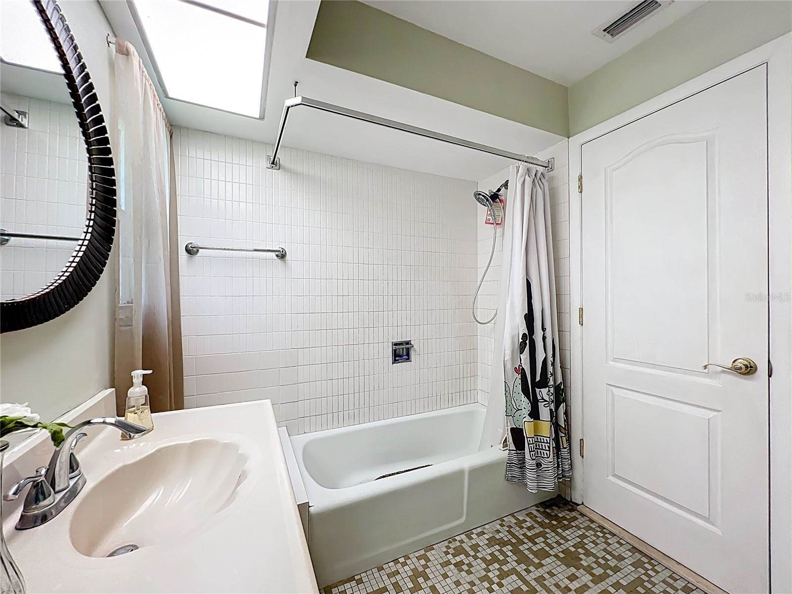 3900 38th Street S, St Petersburg, FL 33711