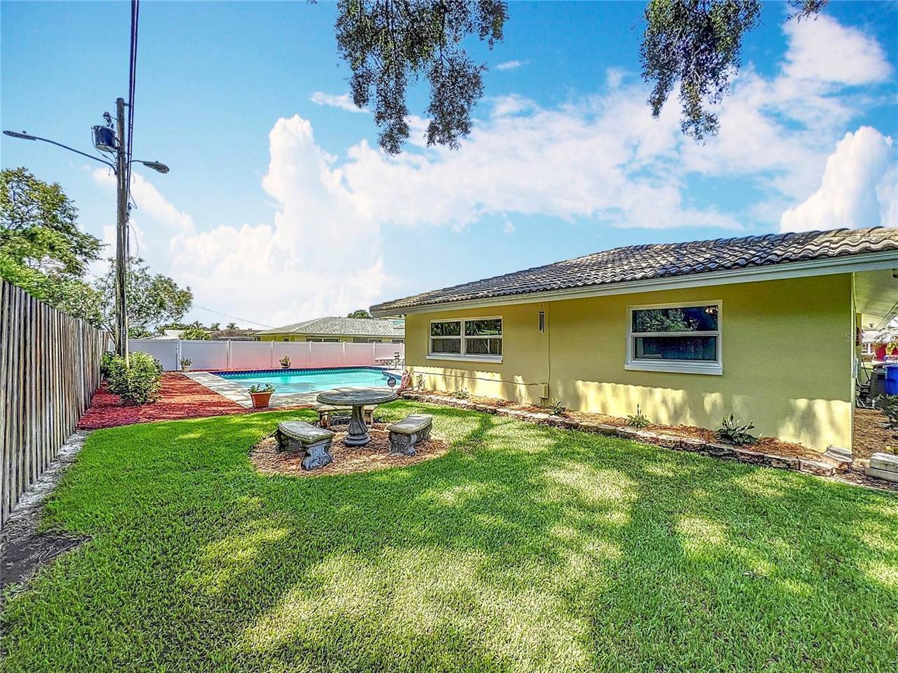 3900 38th Street S, St Petersburg, FL 33711