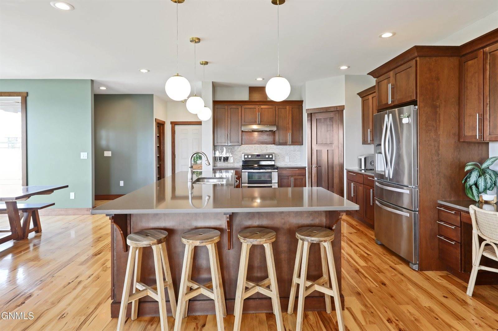 4870 132nd Drive NW, Williston, ND 58801