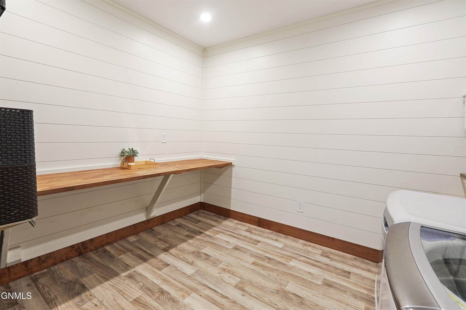 4870 132nd Drive NW, Williston, ND 58801