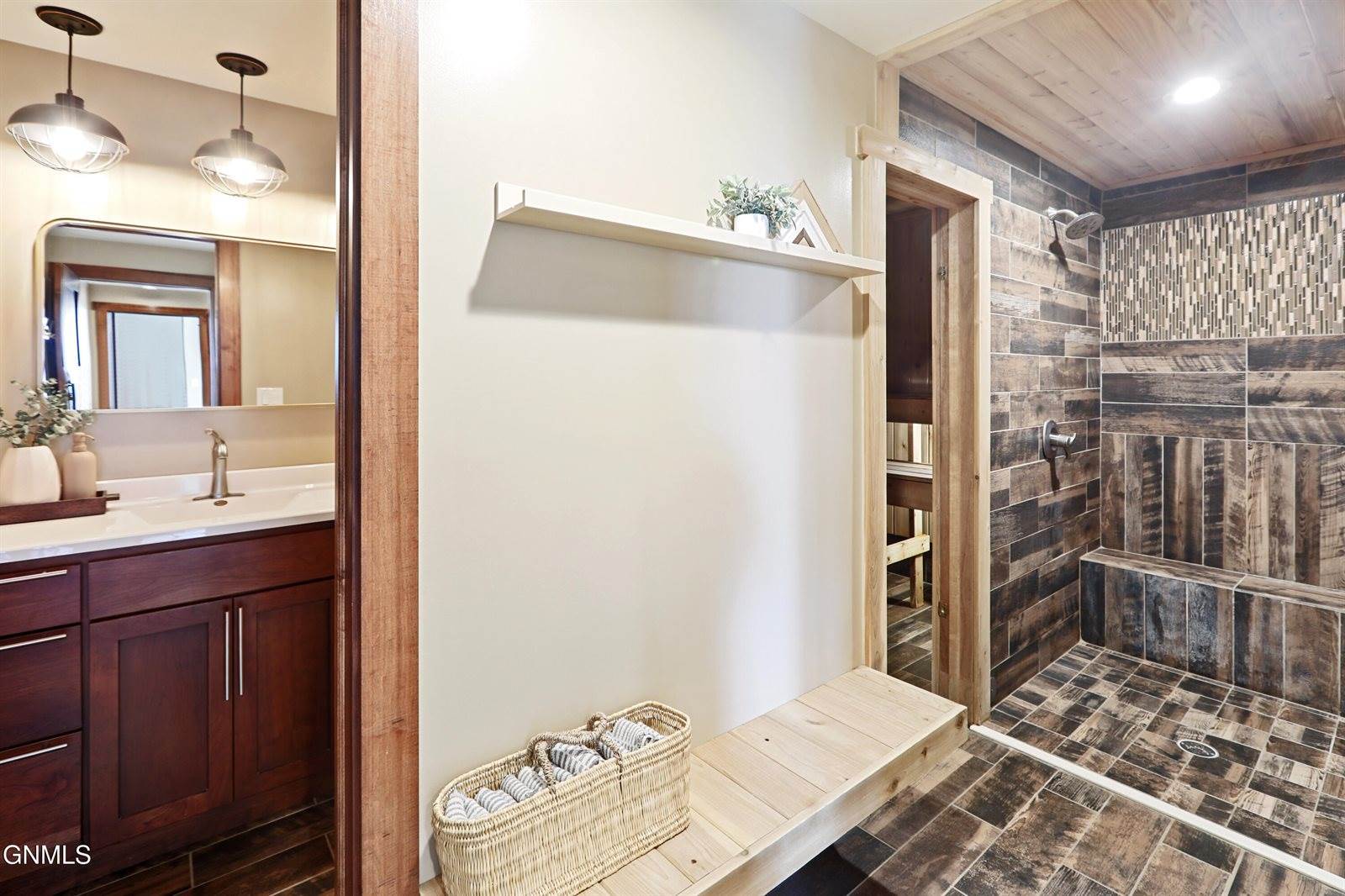 4870 132nd Drive NW, Williston, ND 58801