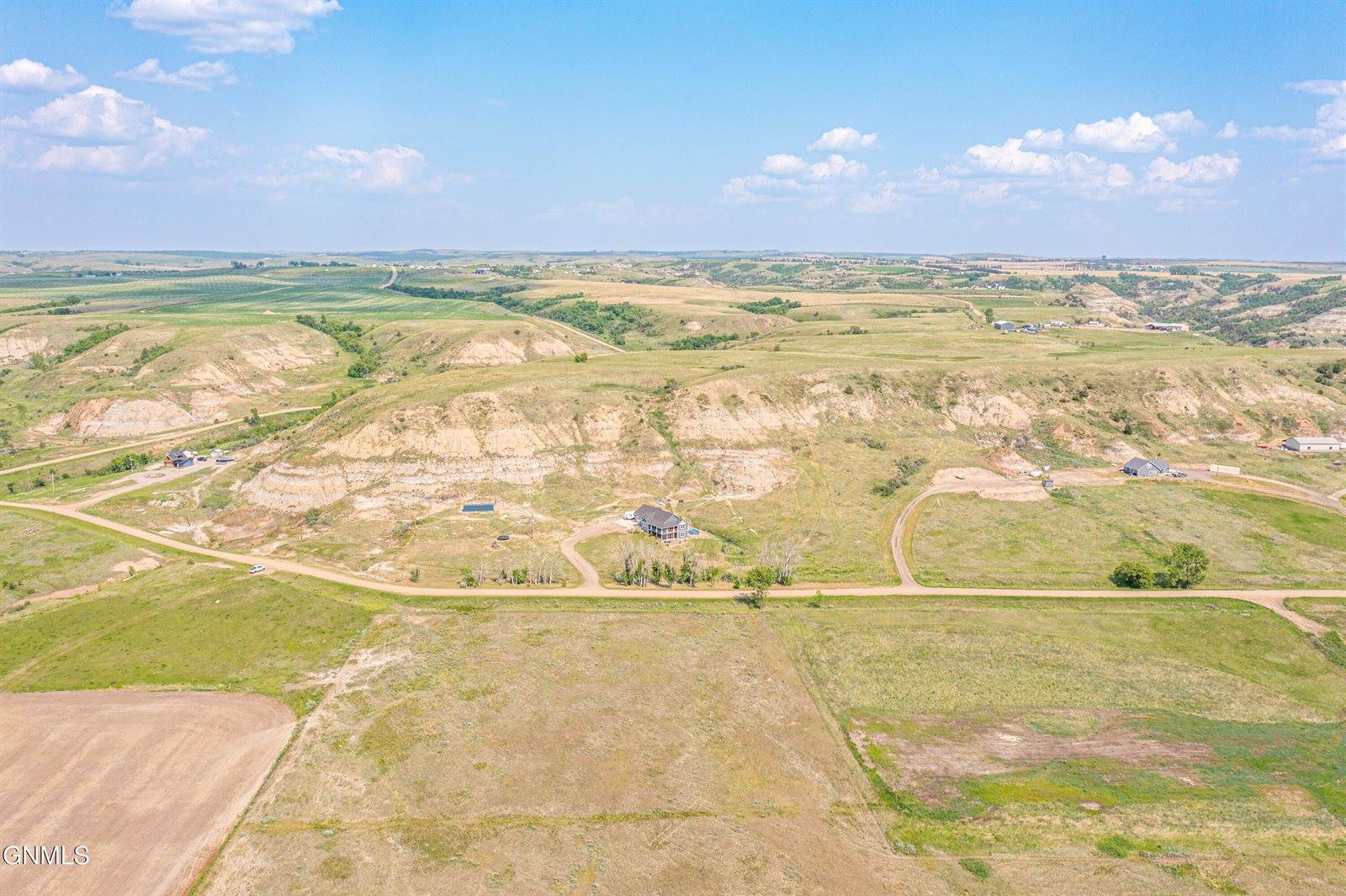 4870 132nd Drive NW, Williston, ND 58801