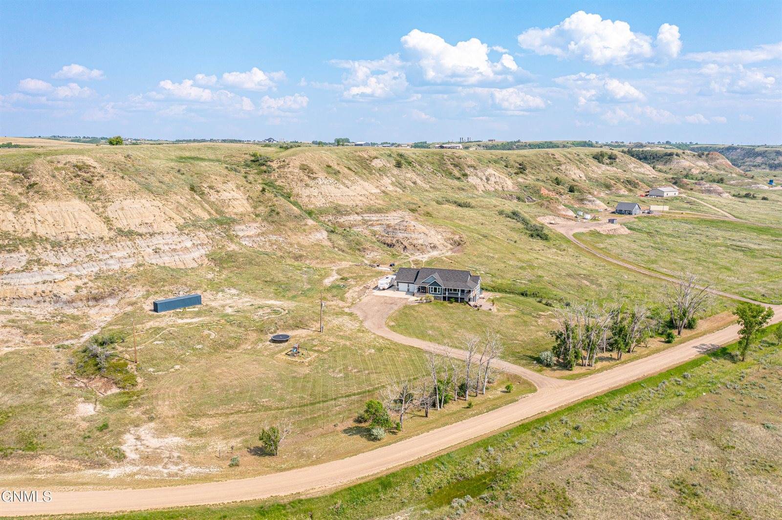 4870 132nd Drive NW, Williston, ND 58801