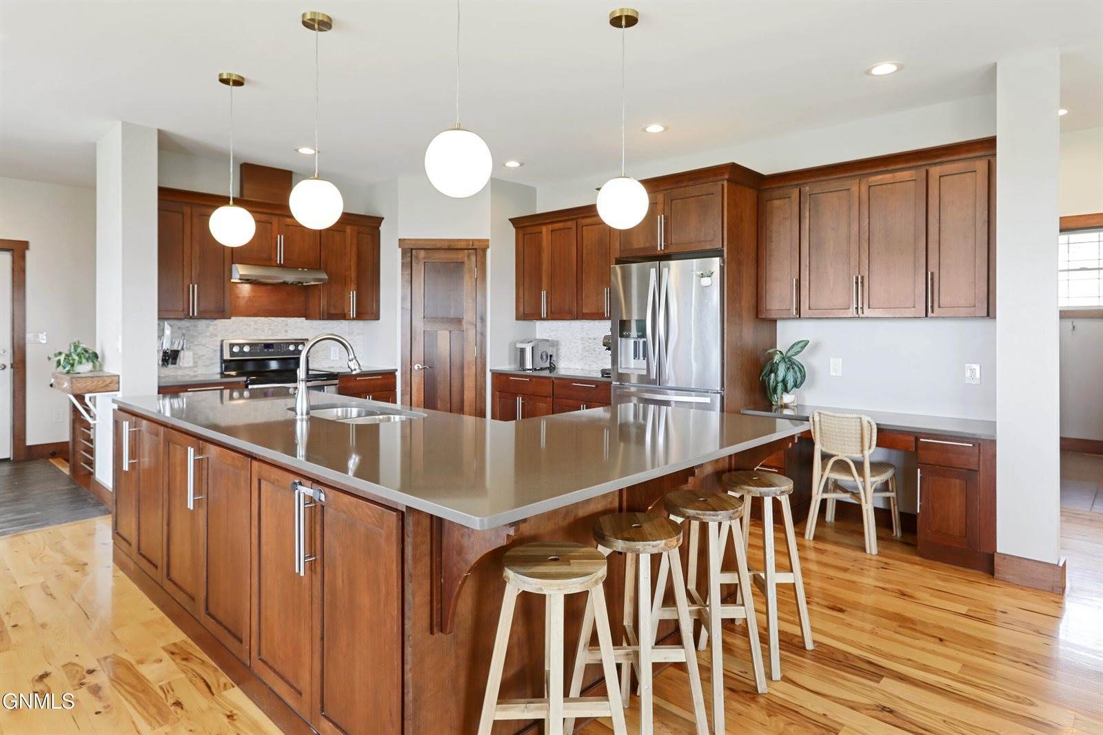 4870 132nd Drive NW, Williston, ND 58801