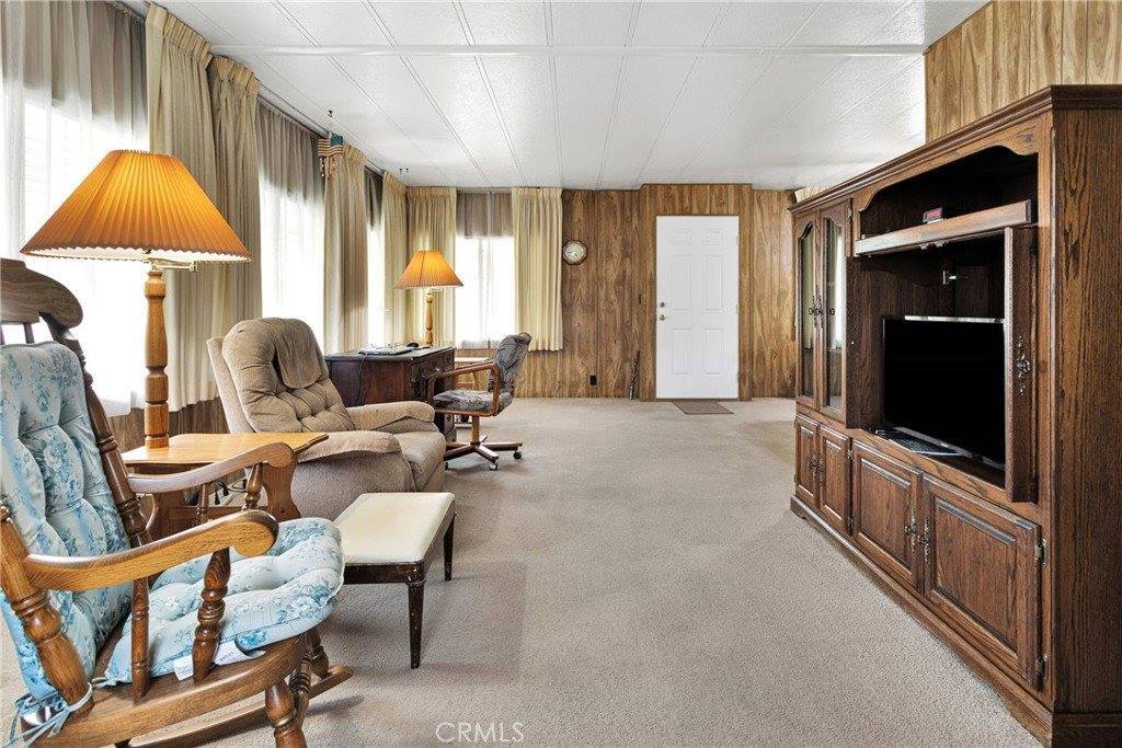 19154 Lindsay Street, Hesperia, CA 92345