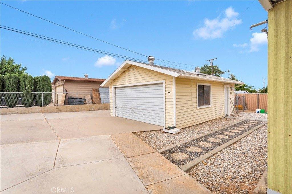 19154 Lindsay Street, Hesperia, CA 92345