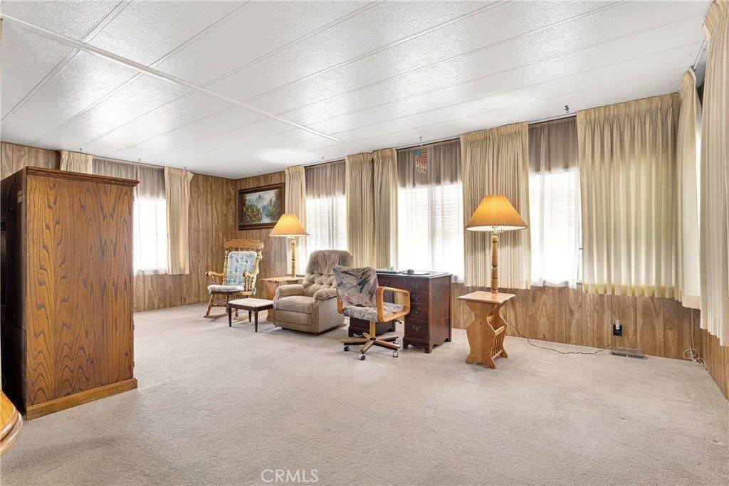 19154 Lindsay Street, Hesperia, CA 92345