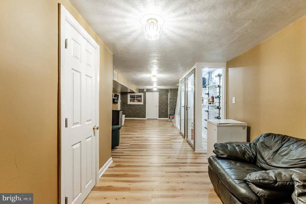 946 Macdade Boulevard, Yeadon, PA 19050