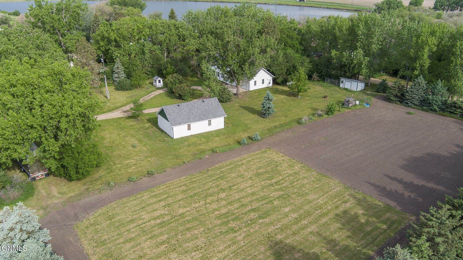 16 Front Avenue East, Menoken, ND 58558