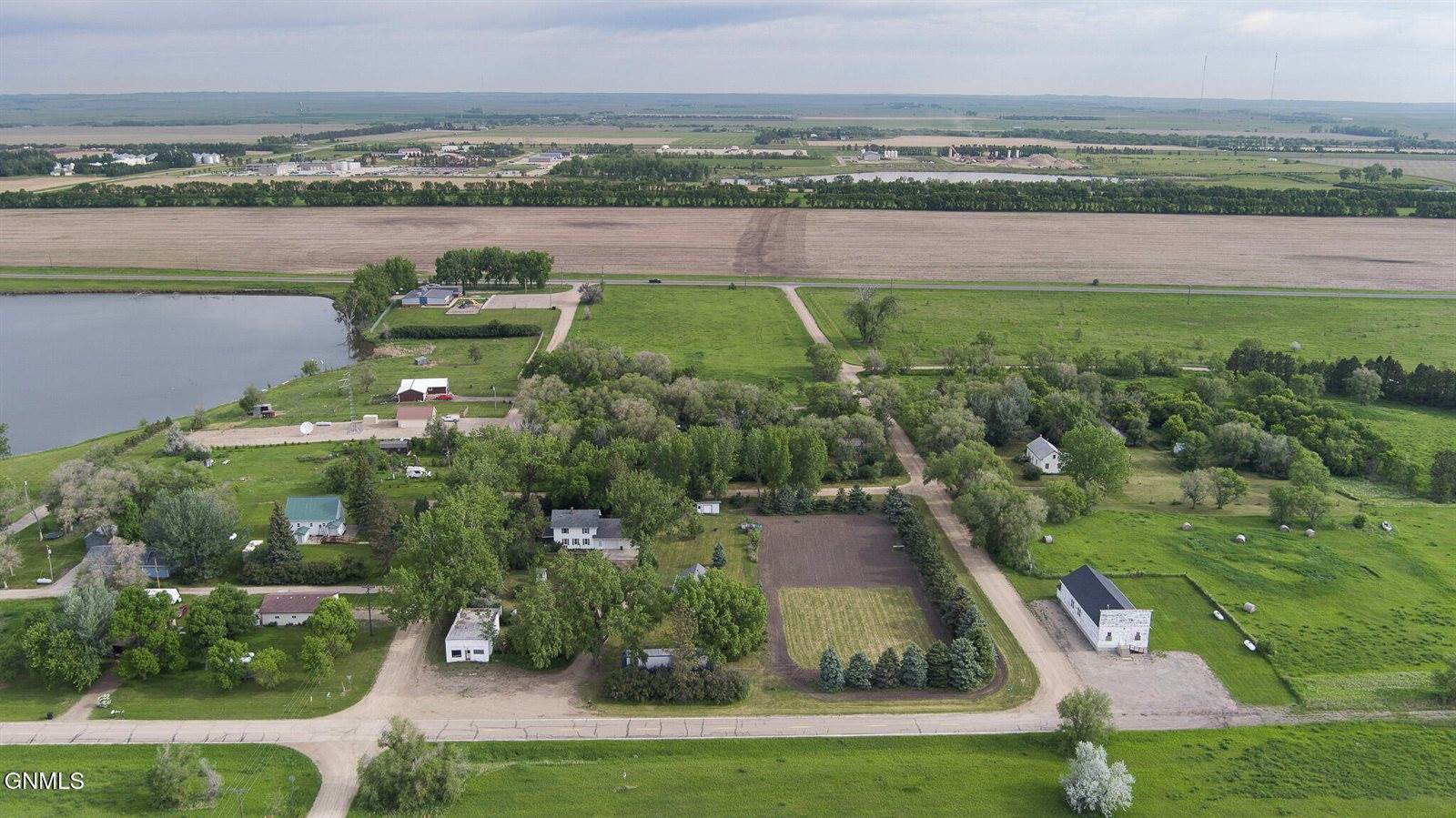 16 Front Avenue East, Menoken, ND 58558