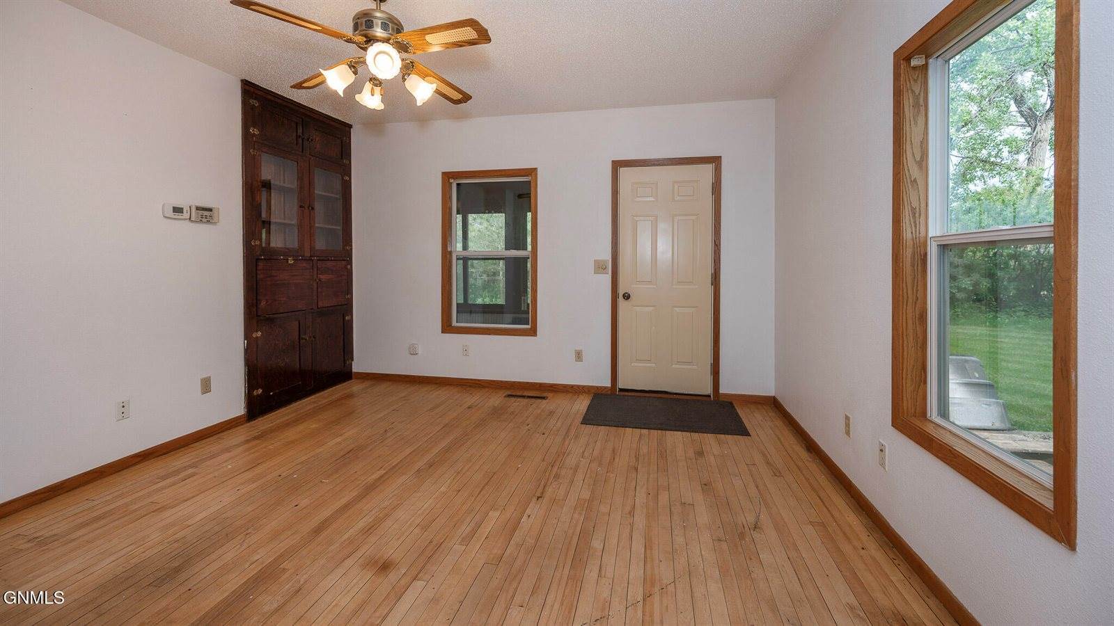 16 Front Avenue East, Menoken, ND 58558