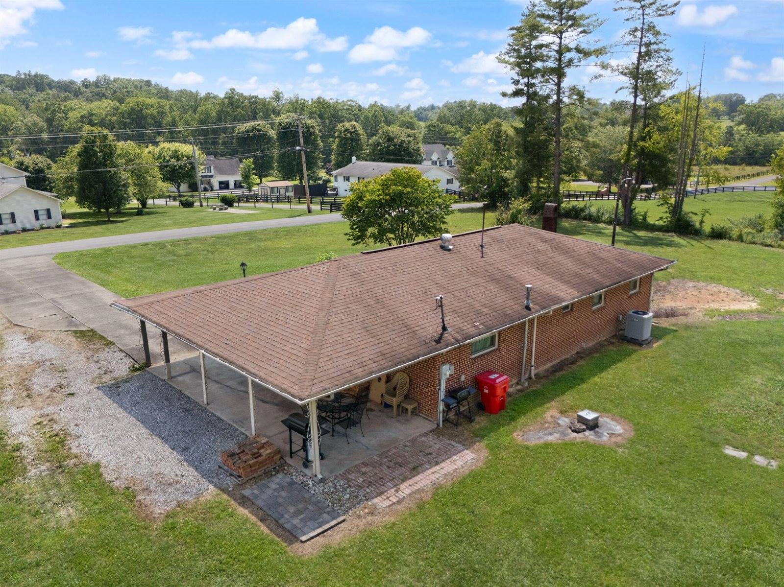 386 Boggs Road, London, KY 40744