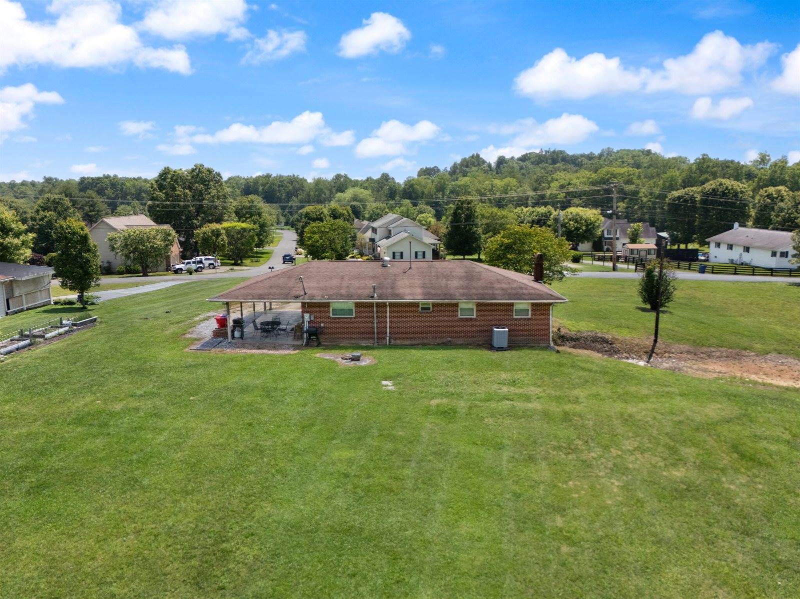 386 Boggs Road, London, KY 40744