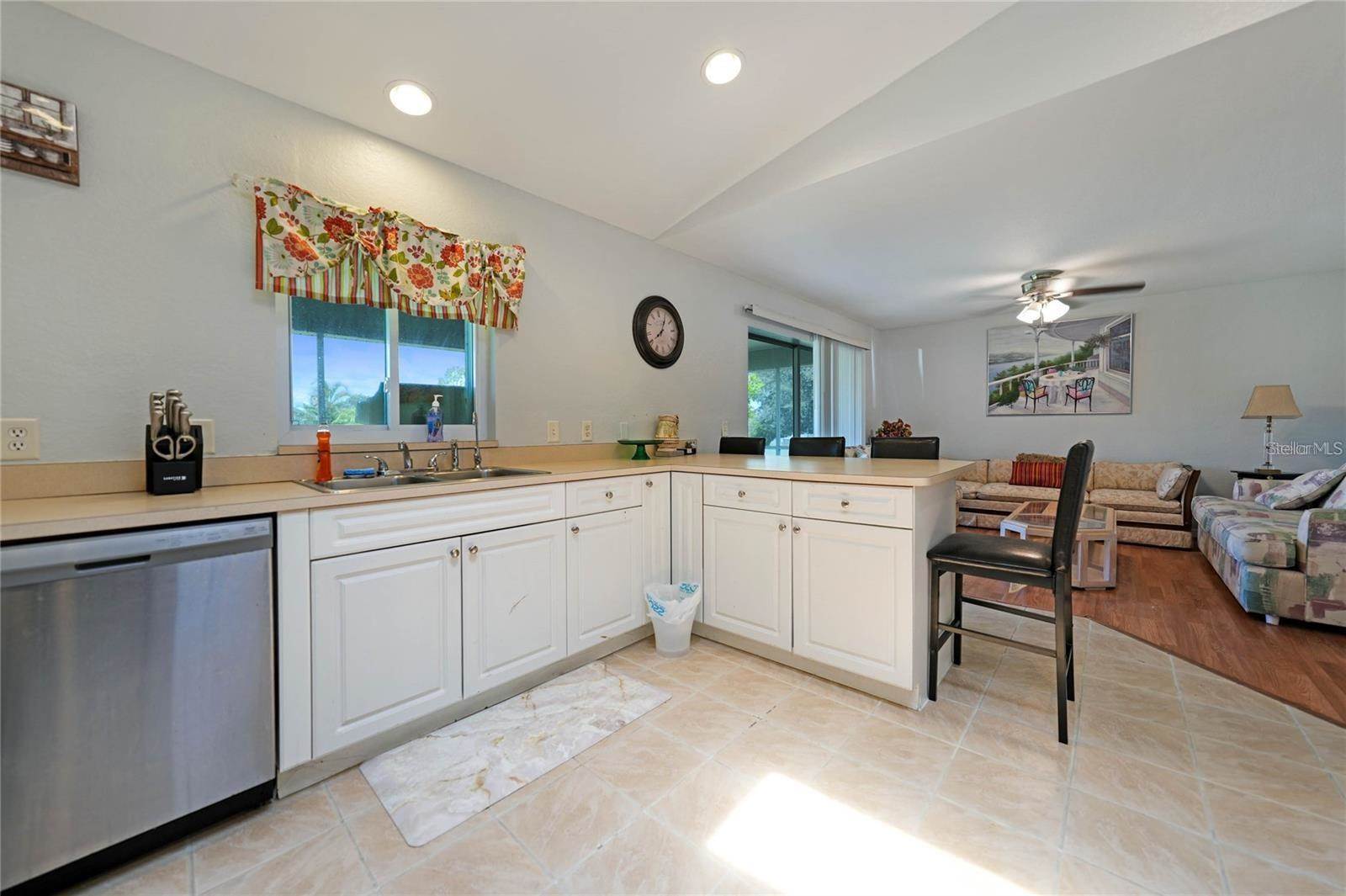 590 Ridgewood Street NW, Port Charlotte, FL 33952