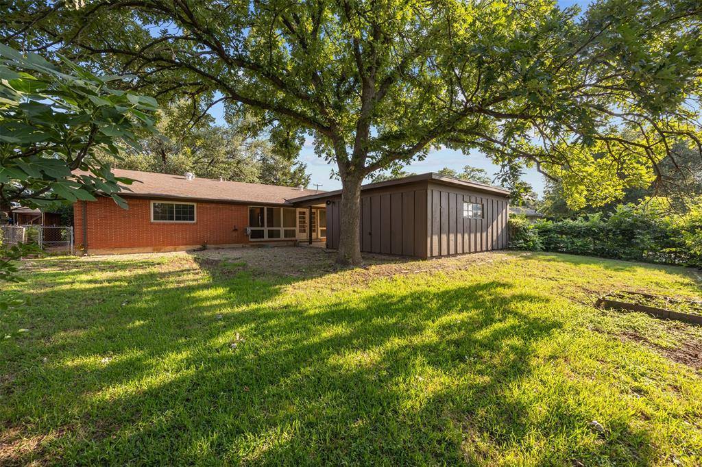 3212 Medina Avenue, Fort Worth, TX 76133