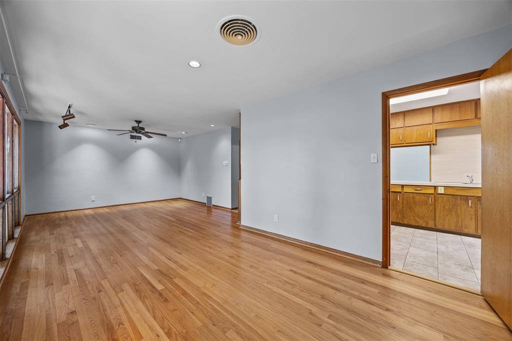 3212 Medina Avenue, Fort Worth, TX 76133