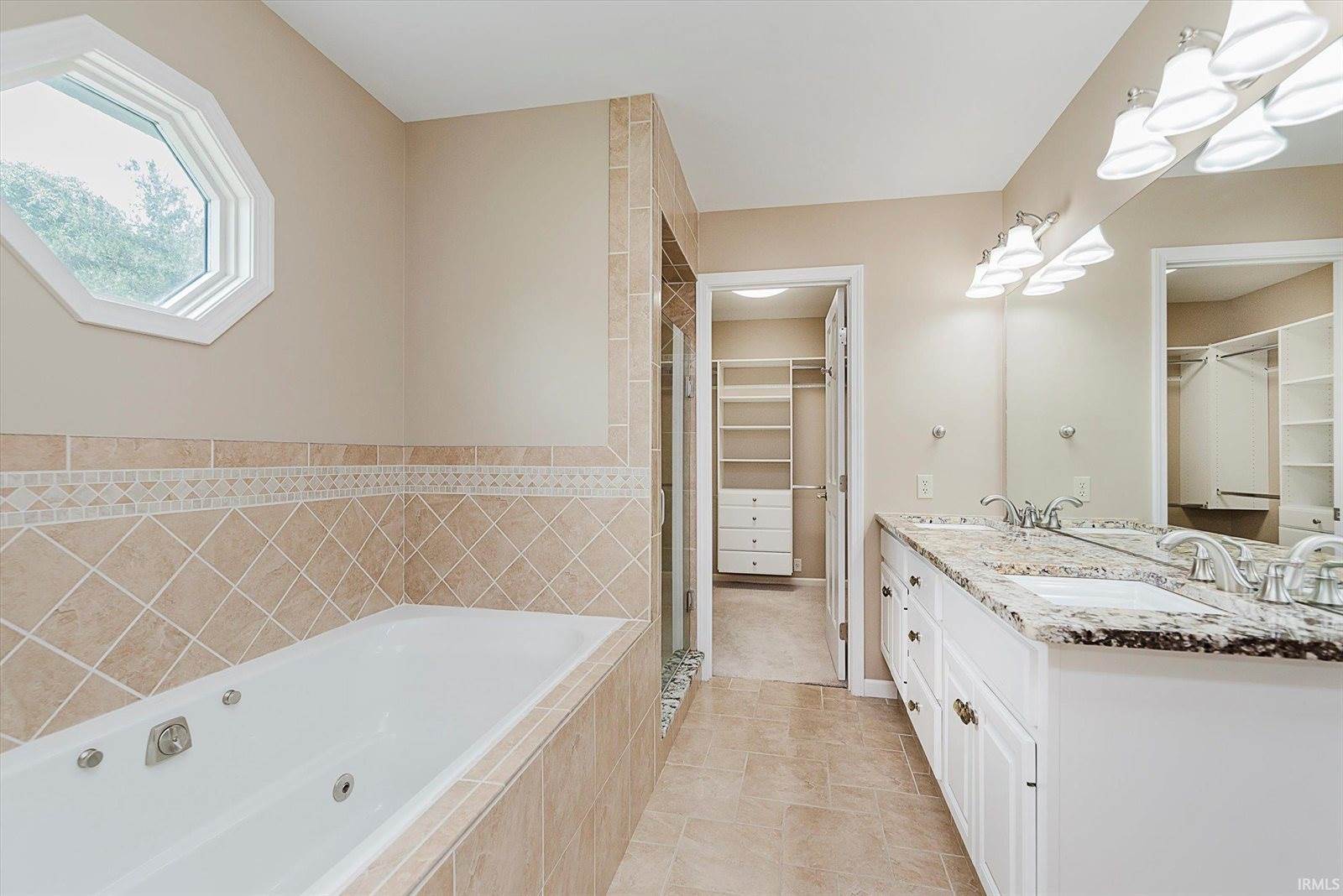 7305 W Saint Andrews Avenue, Yorktown, IN 47396