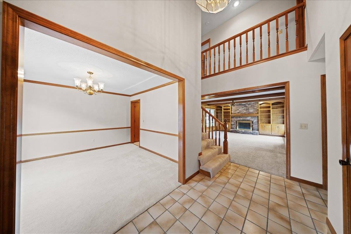 9509 W 116th Terrace, Overland Park, KS 66210