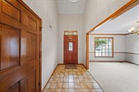 9509 W 116th Terrace, Overland Park, KS 66210