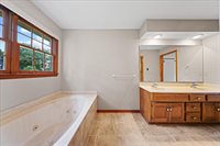 9509 W 116th Terrace, Overland Park, KS 66210