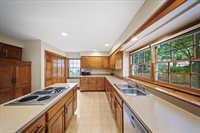 9509 W 116th Terrace, Overland Park, KS 66210