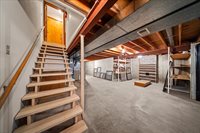 9509 W 116th Terrace, Overland Park, KS 66210