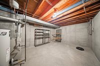 9509 W 116th Terrace, Overland Park, KS 66210