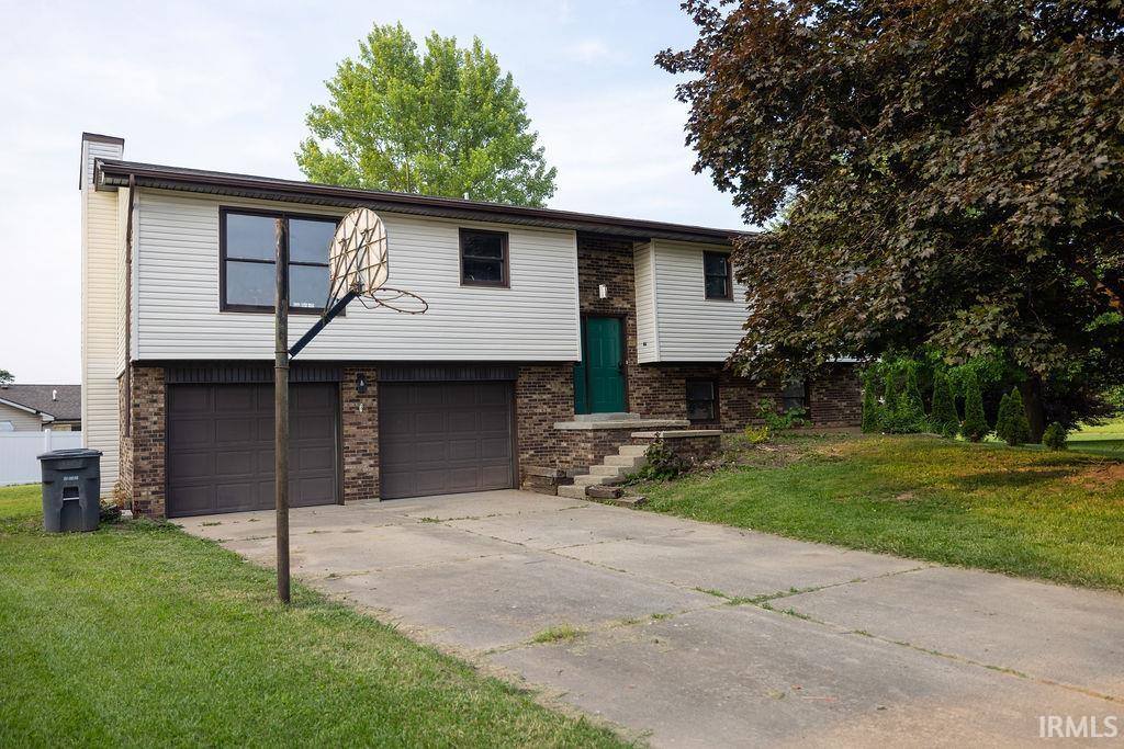 112 Beverly Court, Connersville, IN 47331