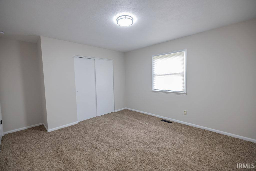 112 Beverly Court, Connersville, IN 47331