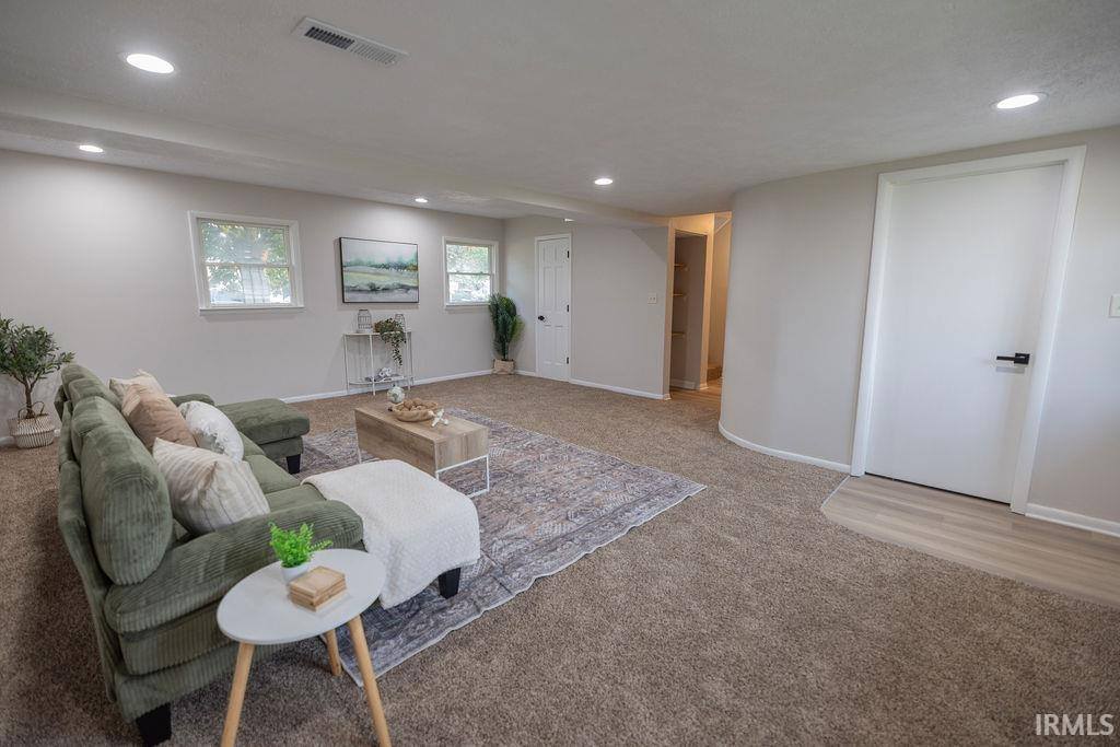 112 Beverly Court, Connersville, IN 47331