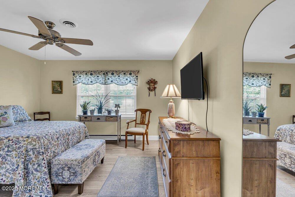 14B Yorkshire Court, Manchester, NJ 08759