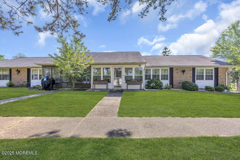 14B Yorkshire Court, Manchester, NJ 08759