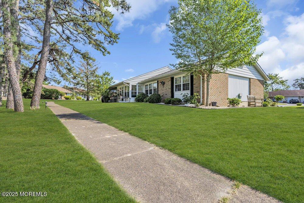 14B Yorkshire Court, Manchester, NJ 08759