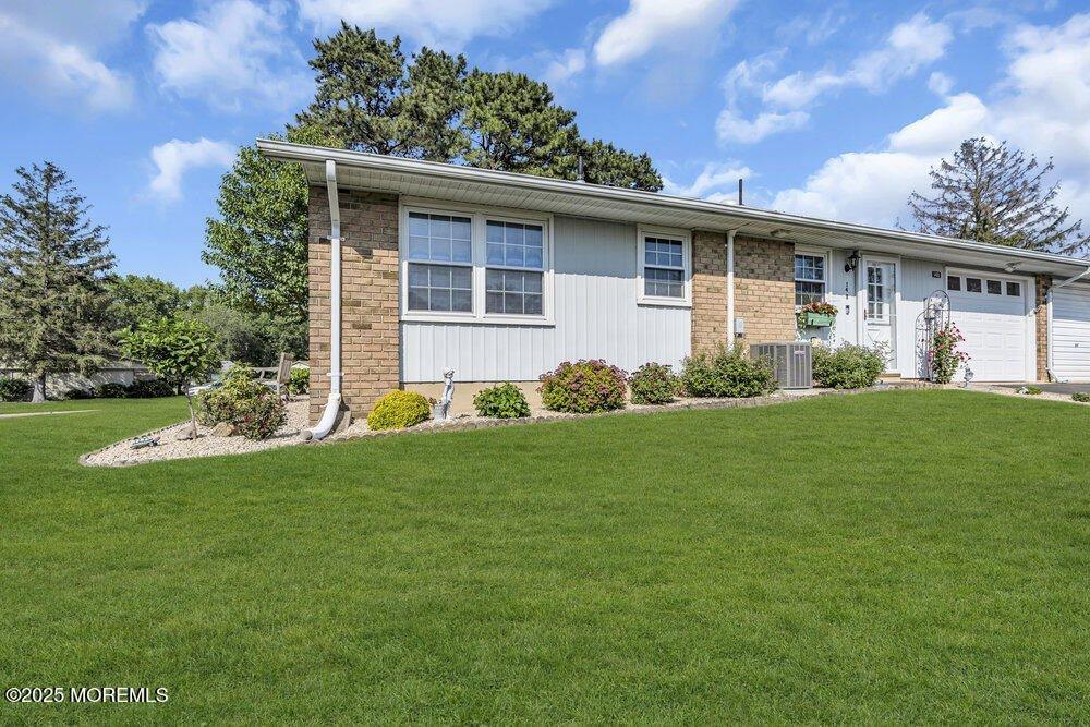 14B Yorkshire Court, Manchester, NJ 08759