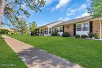 14B Yorkshire Court, Manchester, NJ 08759