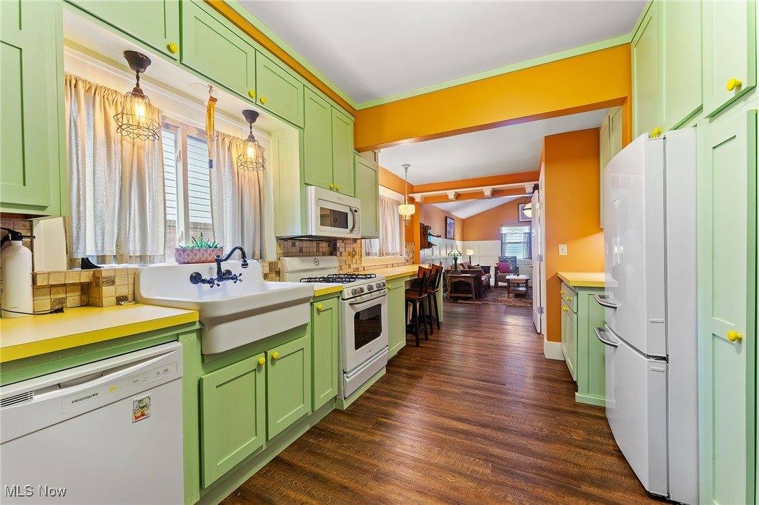 97 Overlook Boulevard, Struthers, OH 44471