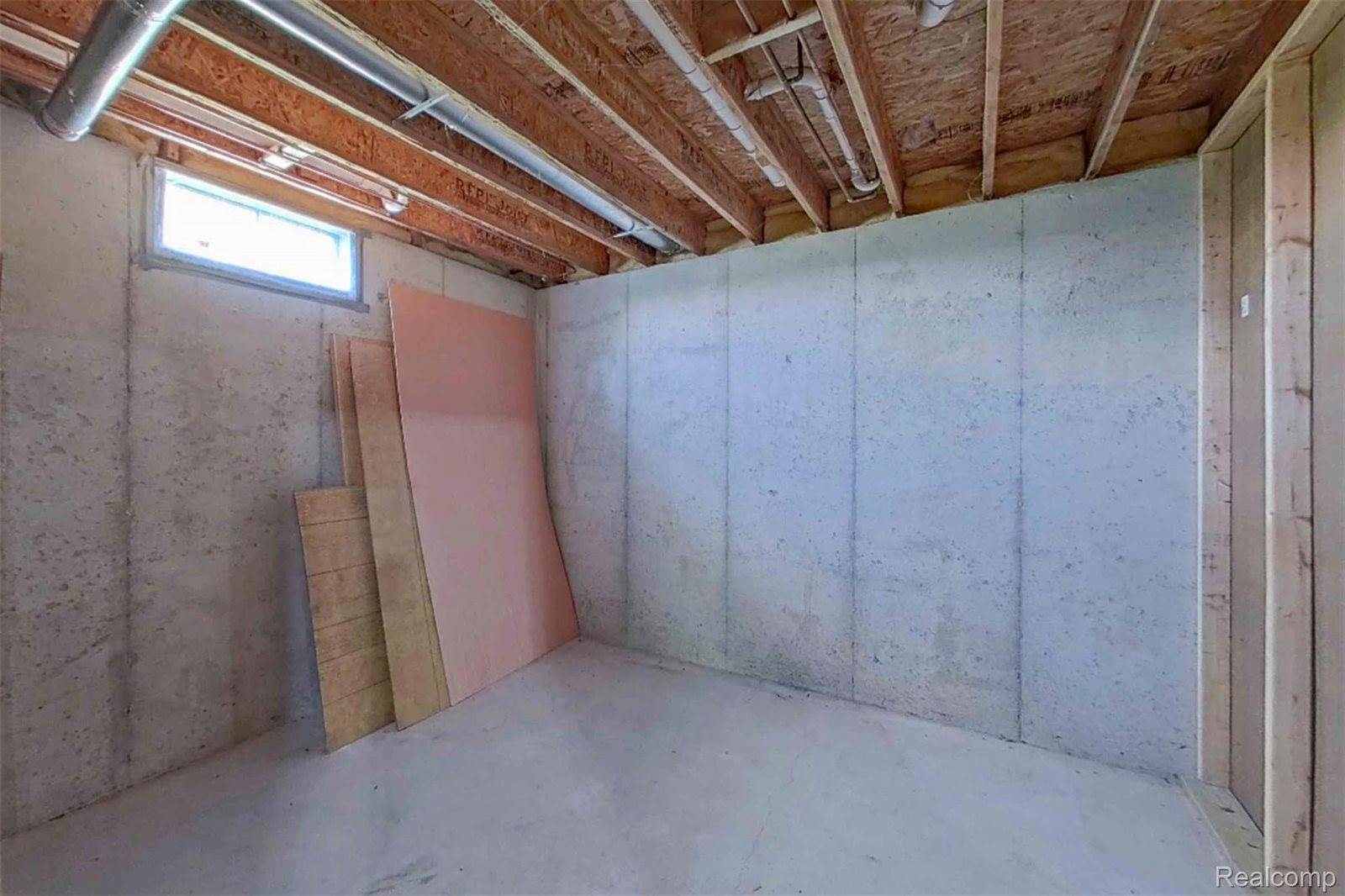 3749 Chase Lake Road, CohoctahTownship_Livingston, MI 48855