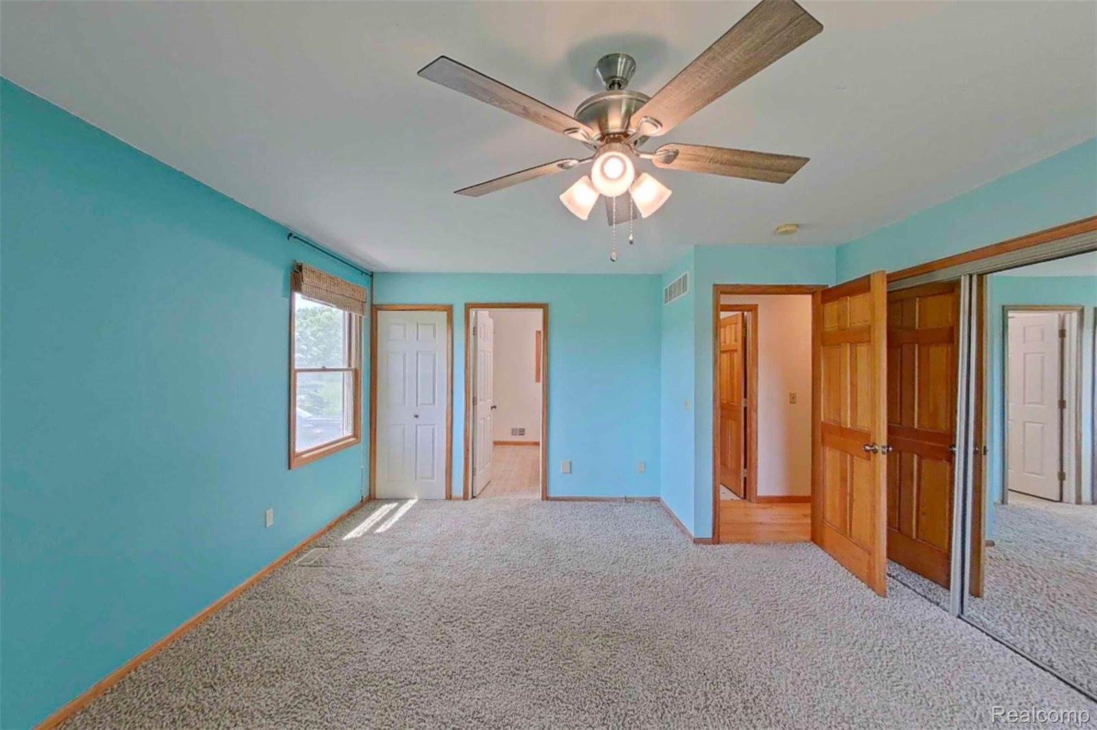 3749 Chase Lake Road, CohoctahTownship_Livingston, MI 48855