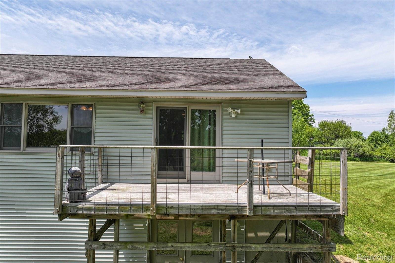 3749 Chase Lake Road, CohoctahTownship_Livingston, MI 48855