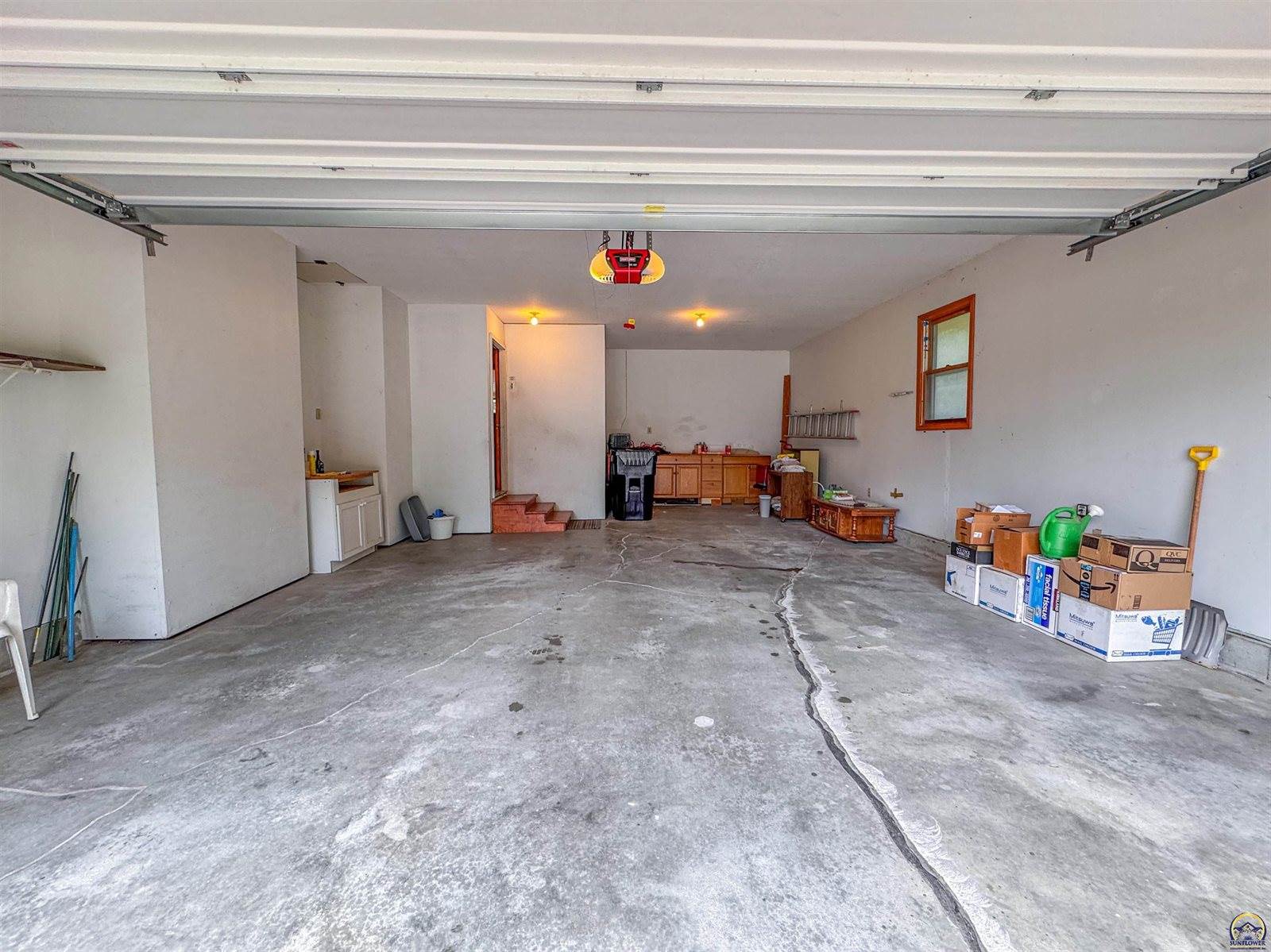 232 NE 60th St, Topeka, KS 66617