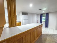 232 NE 60th St, Topeka, KS 66617