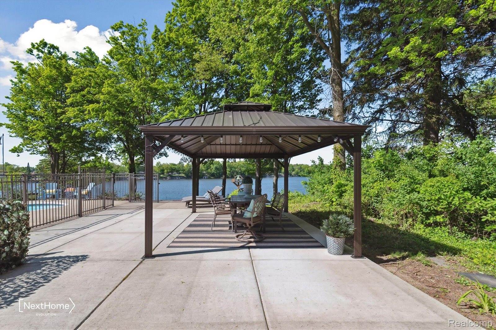 47400 West Huron River Drive, VanBurenCharterTownship_Wayne, MI 48111